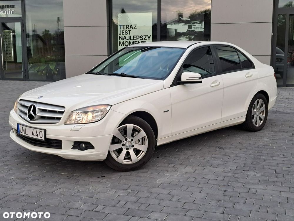 Mercedes-Benz Klasa C 180 BlueEFFICIENCY 7G-TRONIC - 1