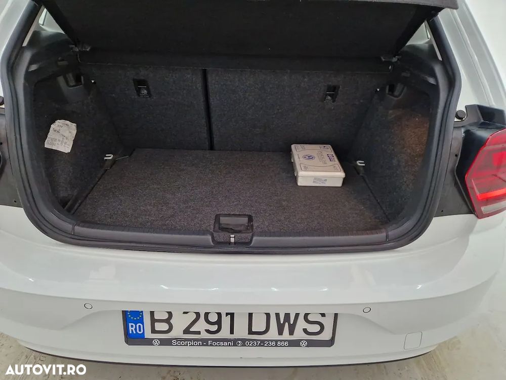 Volkswagen Polo 1.6 TDI Comfortline - 12