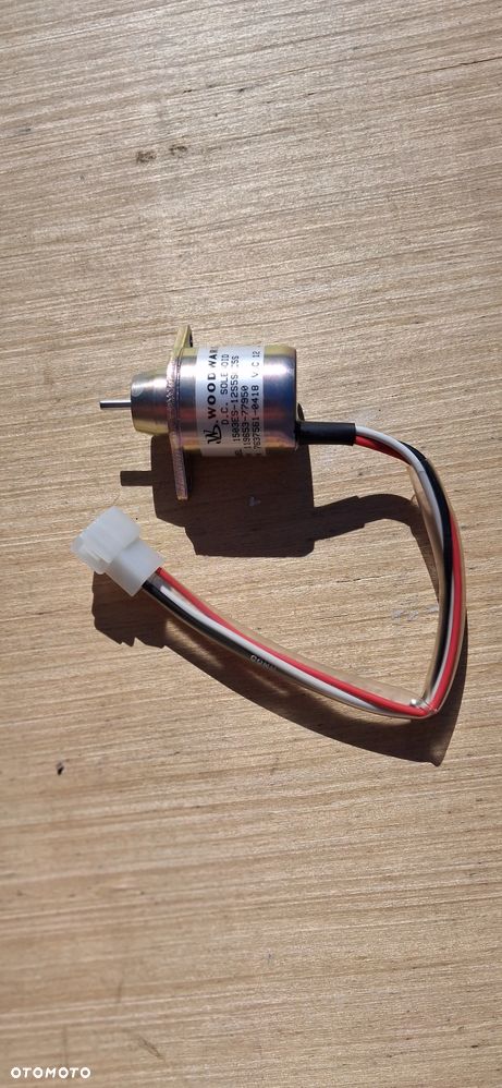 Cewka gaszenia Yanmar 12V 119653-77950 3TNV88 4TNV98 gaszak solenoid