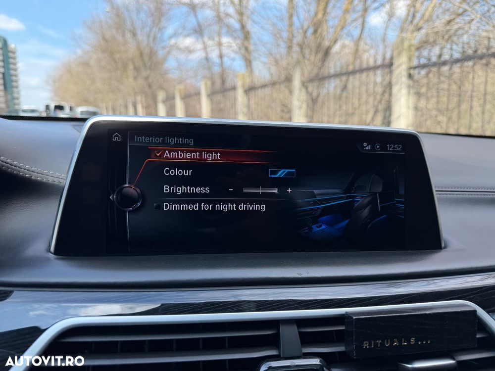 BMW Seria 7 740d xDrive - 22