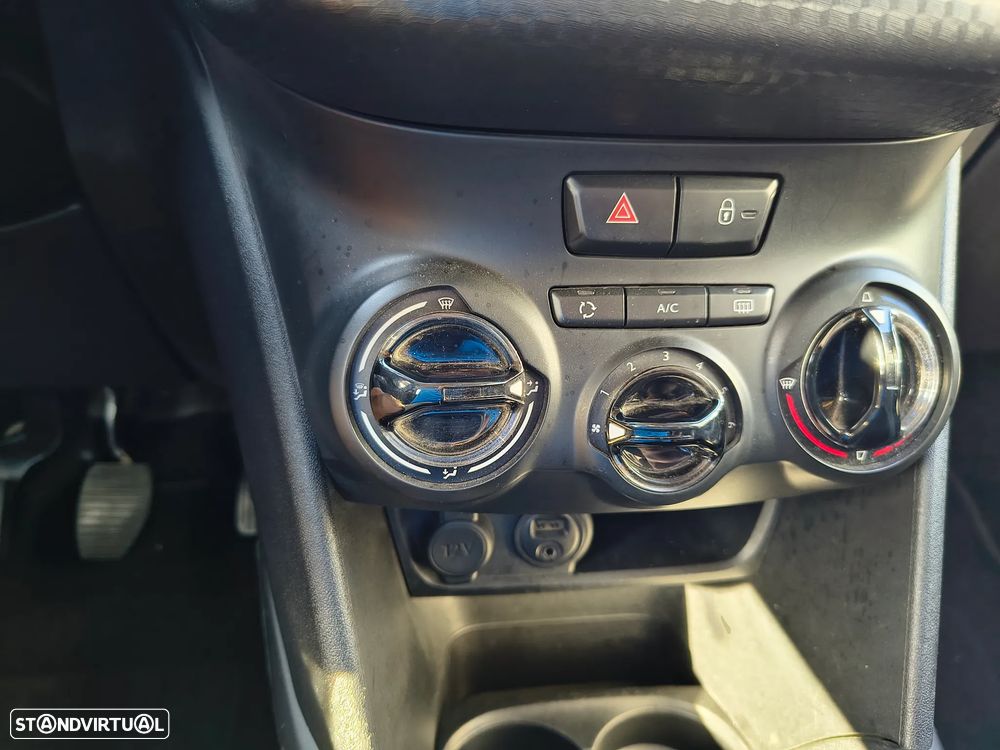 Peugeot 2008 1.2 PureTech Style - 8