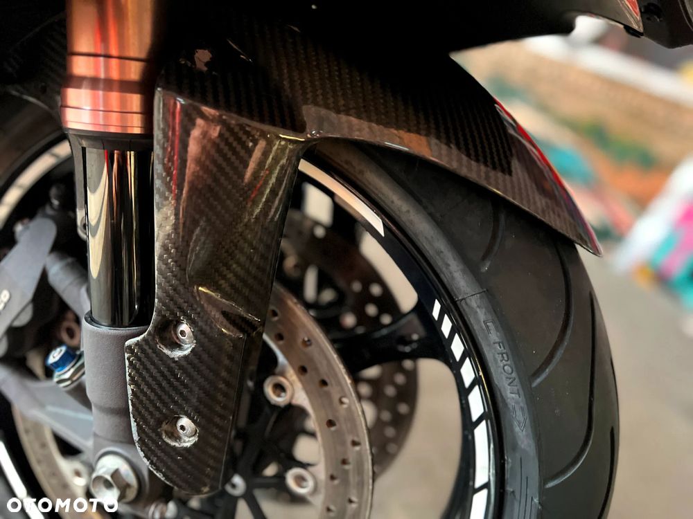 Suzuki GSX-R - 20