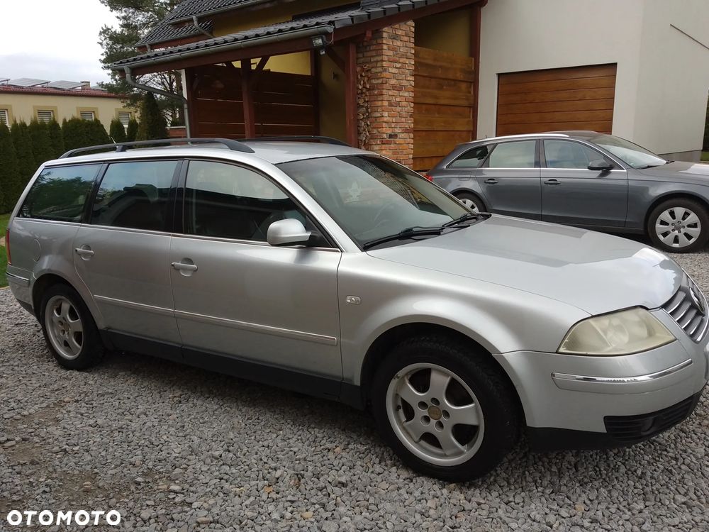 Volkswagen Passat 1.9 TDI Highline - 5