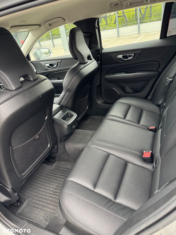 Volvo V60 B4 D Geartronic Momentum - 18