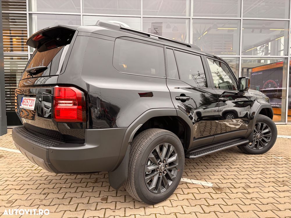 Toyota Land Cruiser 250 2.8l D-4D 204 CP MHEV A/T 7 locuri Luxury - 28