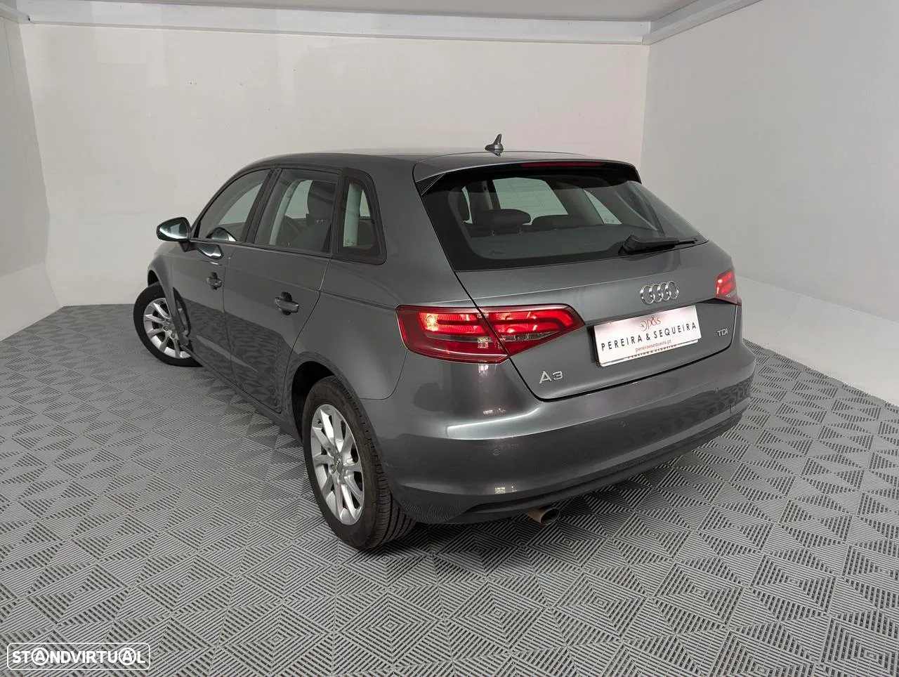 Audi A3 Sportback 1.6 TDI Attraction - 9