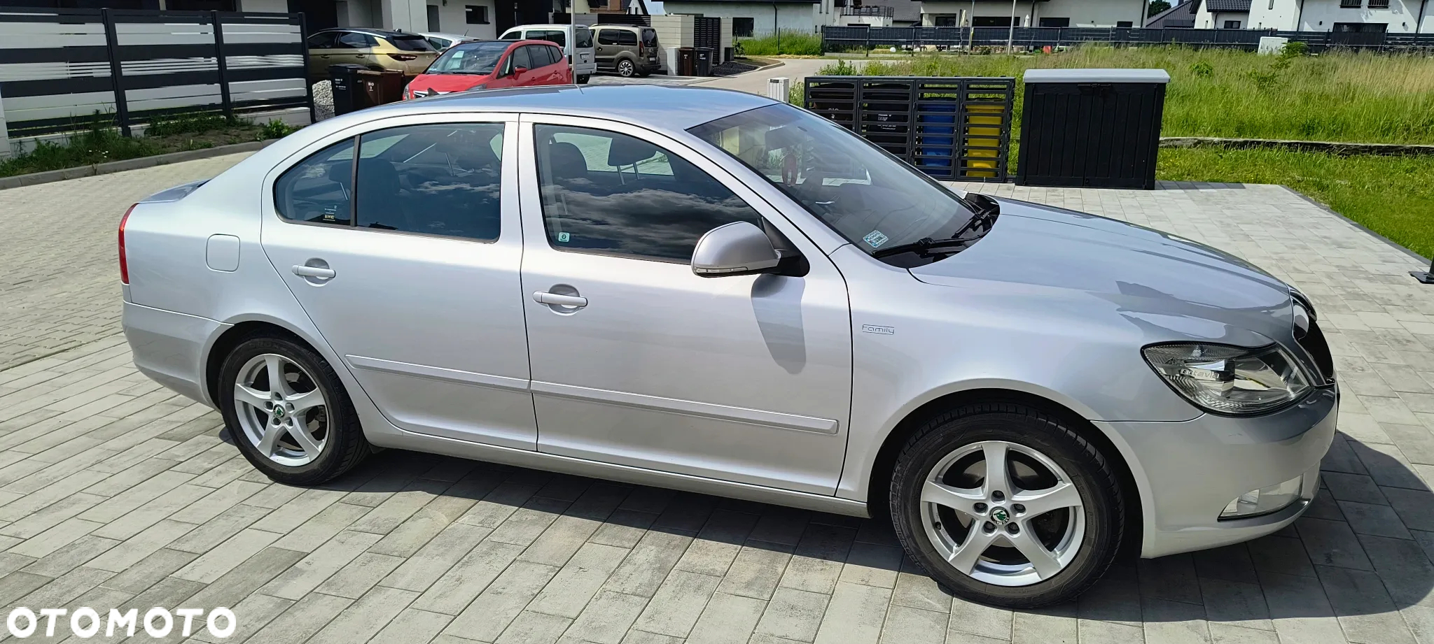 Skoda Octavia 1.6 Family Plus - 7