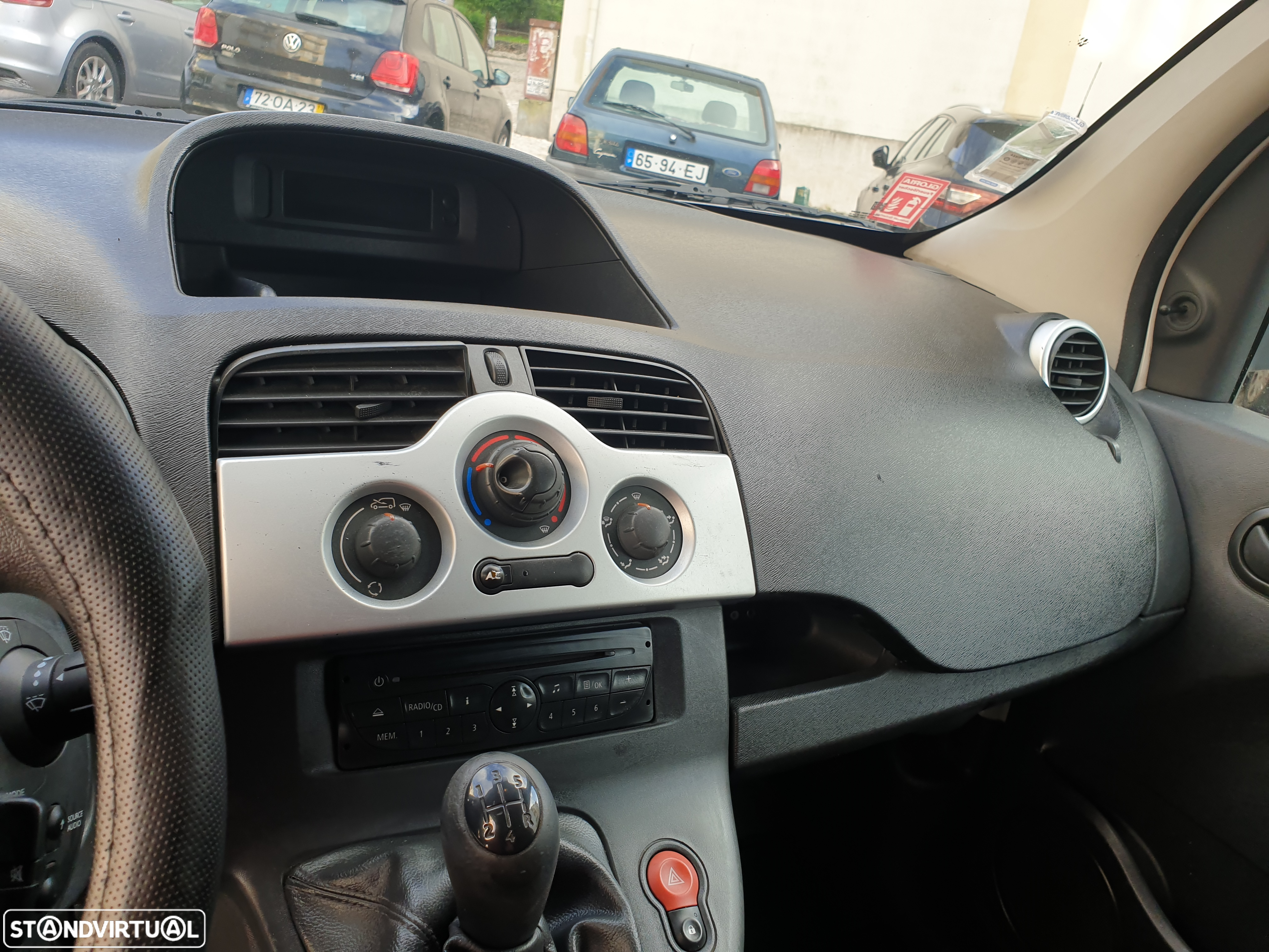Renault kangoo 1.5DCI  A/C - 16