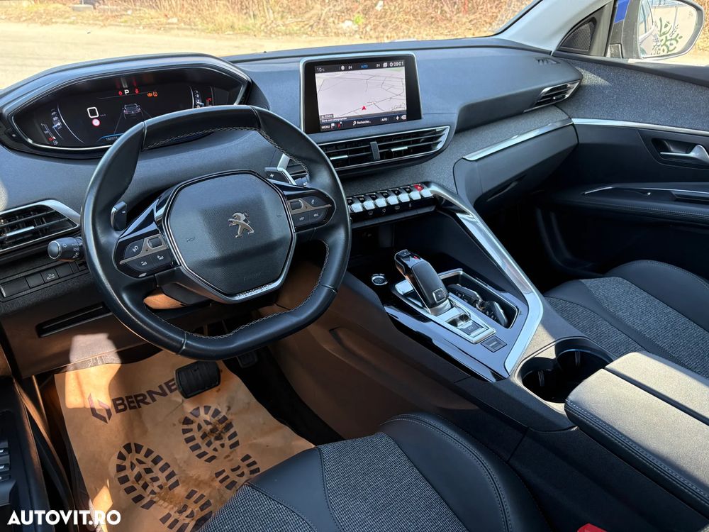 Peugeot 3008 PureTech 130 Stop & Start GPF EAT8 Allure Business-Paket - 11