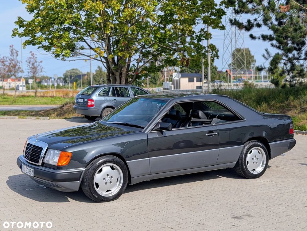 Mercedes-Benz W124 (1984-1993) - 11