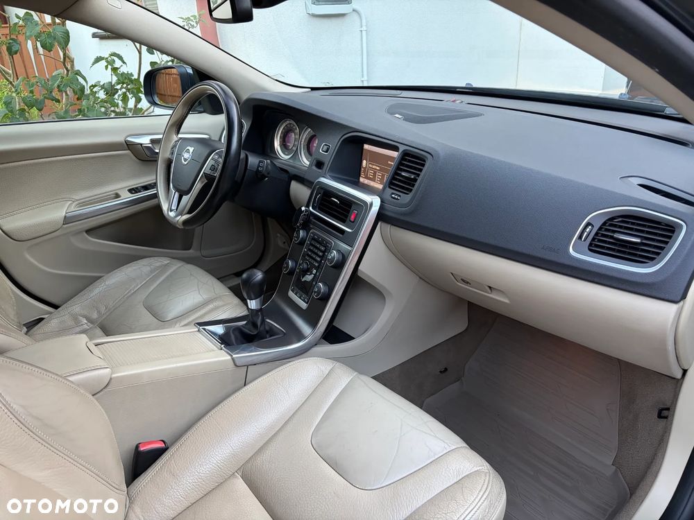 Volvo V60 T5 Summum - 10