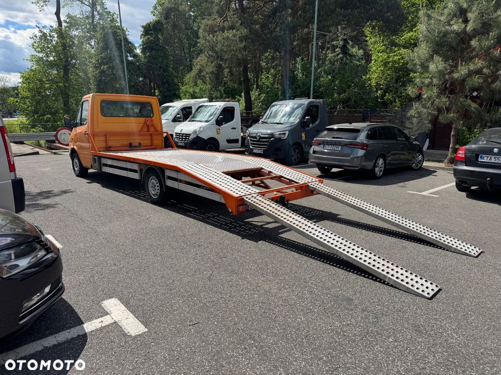 Mercedes-Benz Sprinter - 8