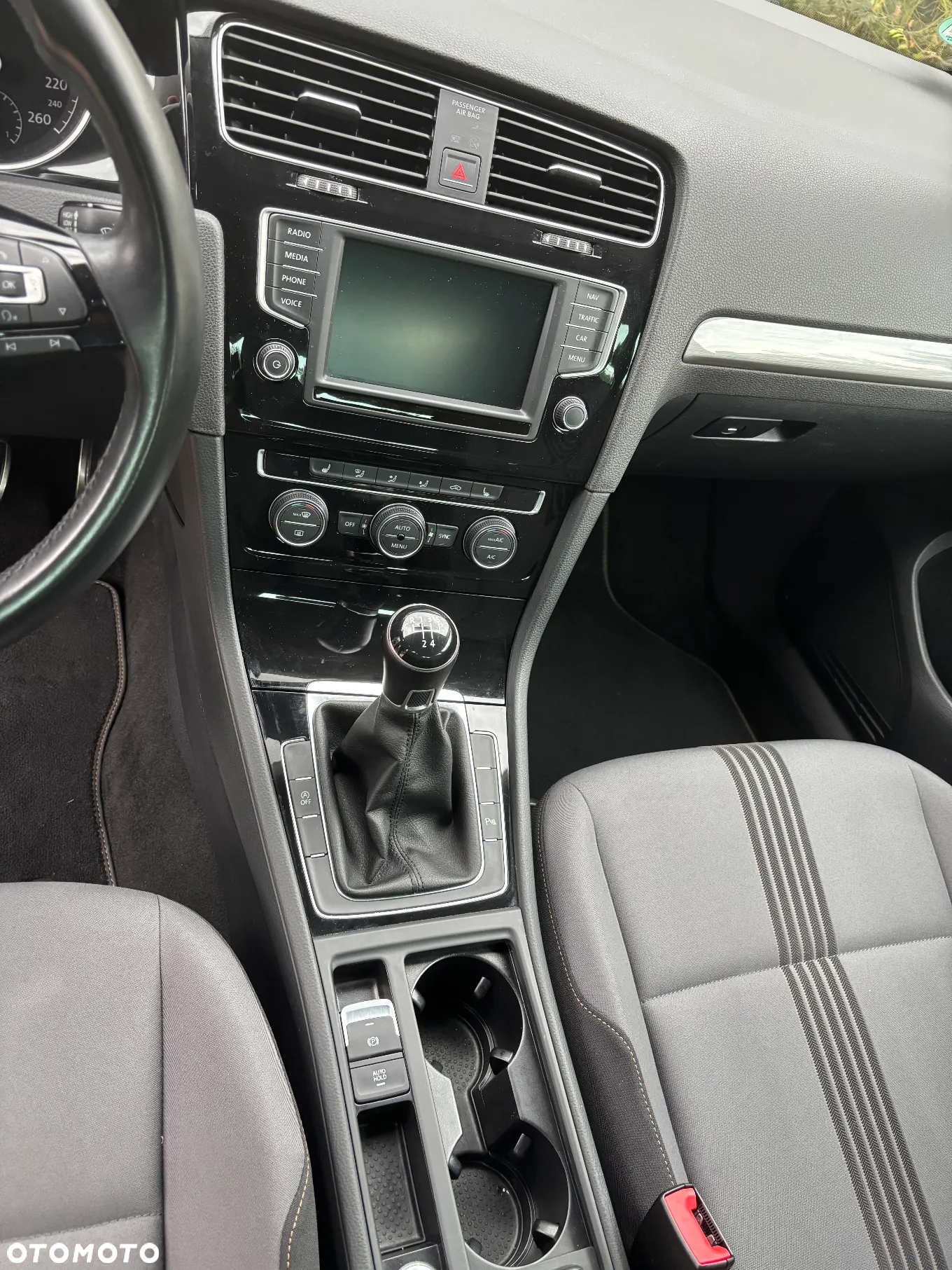 Volkswagen Golf 1.6 TDI BlueMotion Technology Allstar - 15