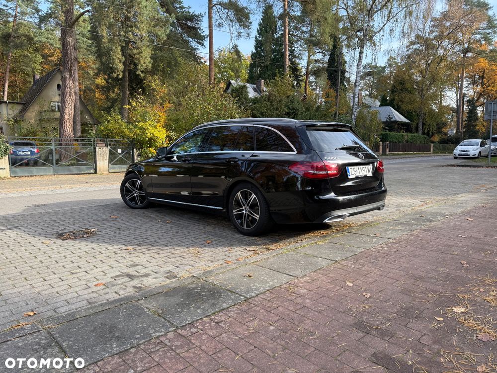 Mercedes-Benz Klasa C 220 d T 9G-TRONIC Avantgarde - 2