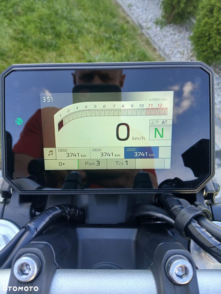 Yamaha MT - 7