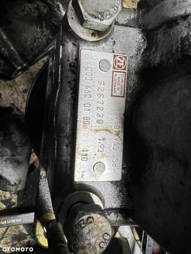 Pompa wspomagania Mercedes mb100 - 3