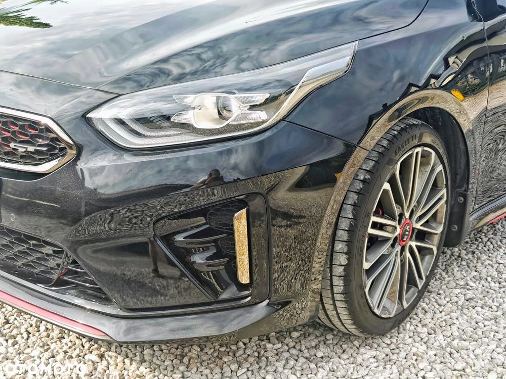Kia Ceed 1.6 T-GDI GT - 4