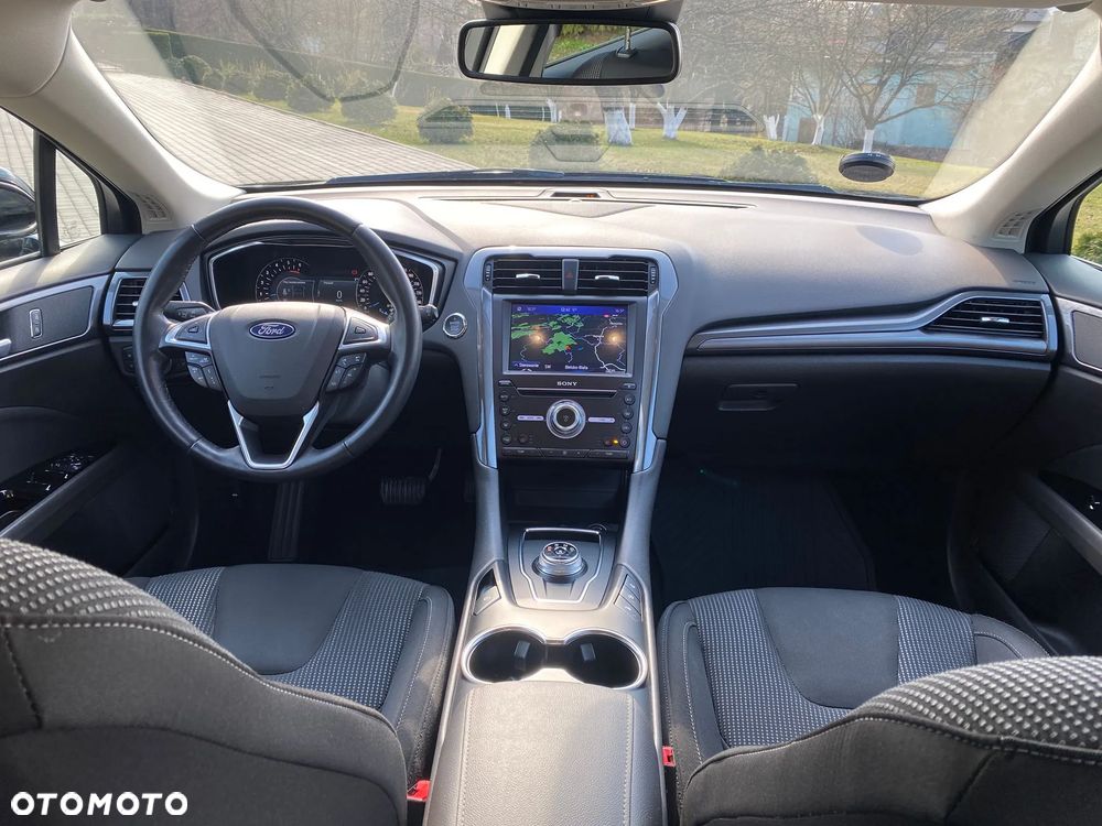 Ford Mondeo 2.0 EcoBlue Titanium - 24