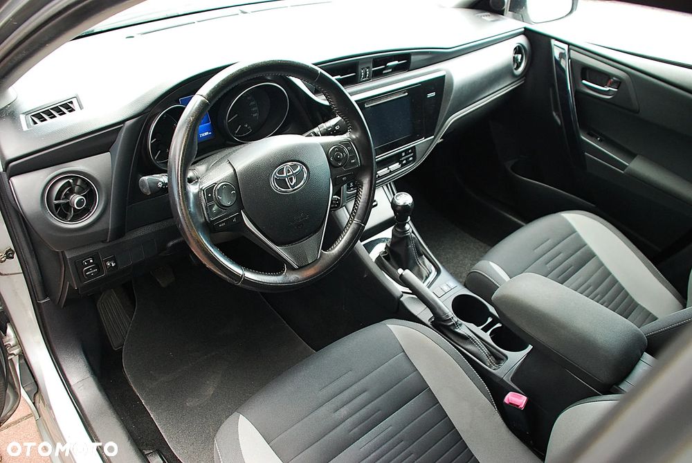 Toyota Auris 1.6 D-4D Edition-S - 30