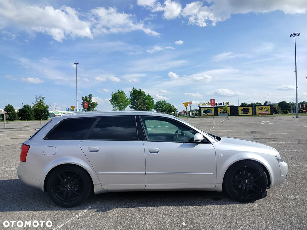 Audi A4 Avant - 4