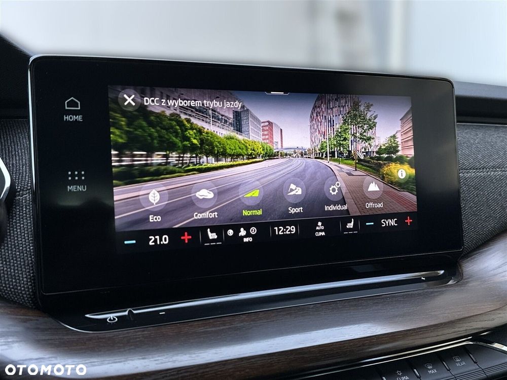 Skoda Octavia 2.0 TDI 4x4 Scout DSG - 21