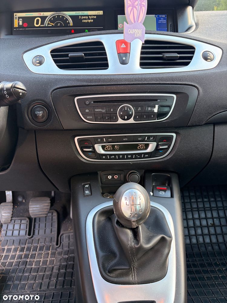 Renault Scenic - 12