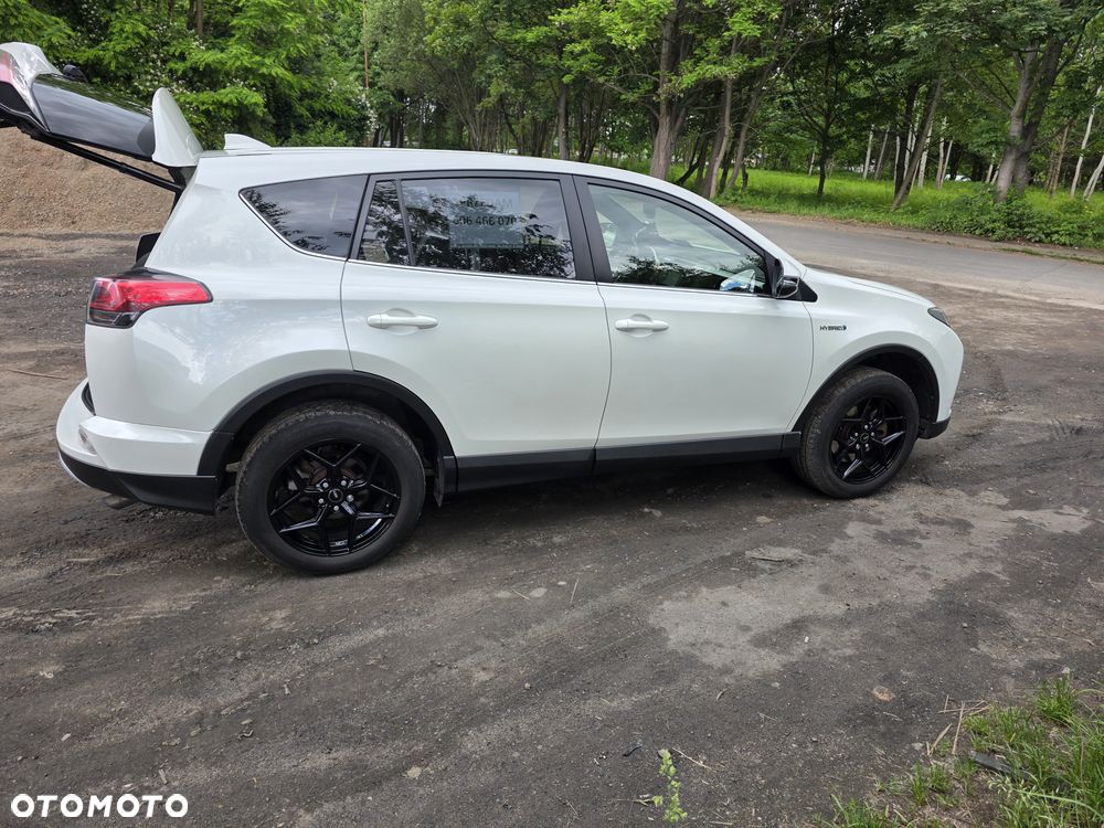 Toyota RAV4 Hybrid Premium 4x2 - 17