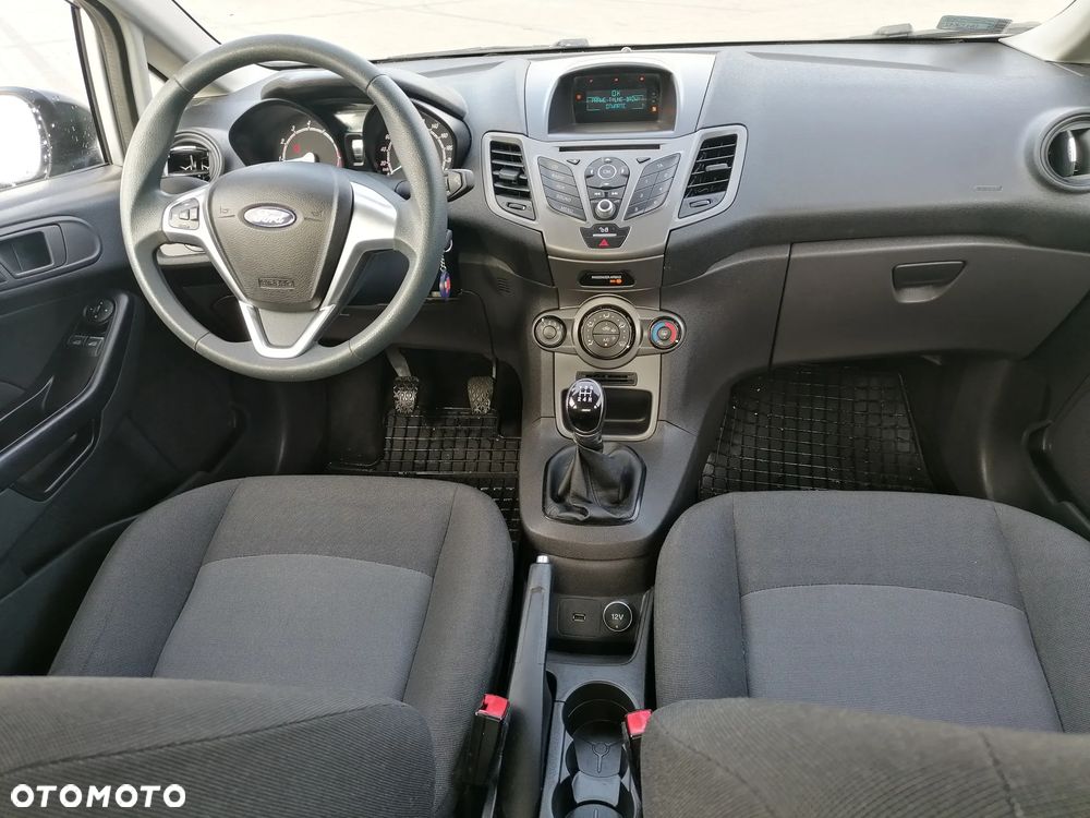 Ford Fiesta 1.25 Silver X (Ambiente) EU6 - 16
