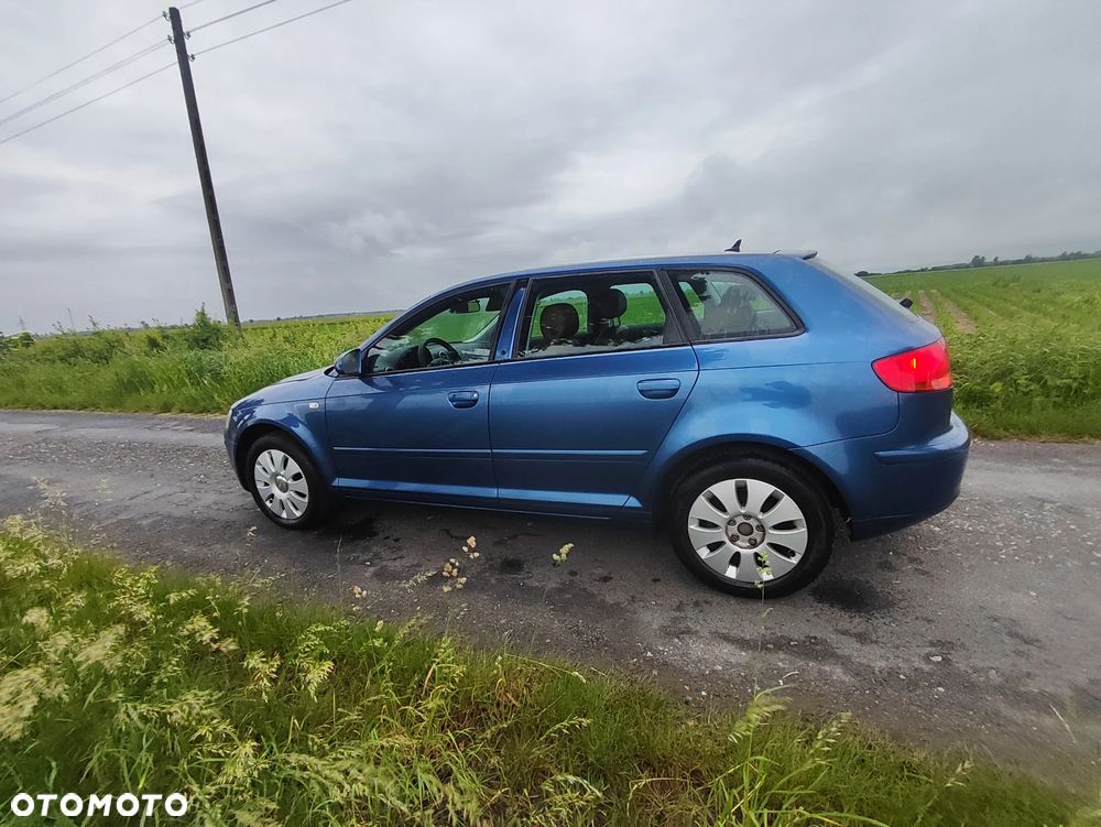 Audi A3 Sportback 1.8 TFSI Attraction - 10