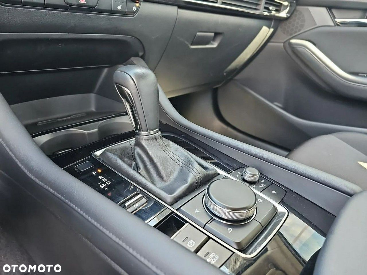 Mazda 3 2.0 mHEV Exclusive Line - 22