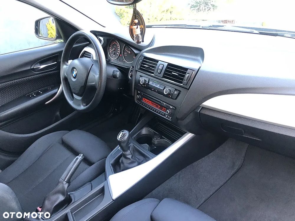 BMW Seria 1 118d DPF - 33