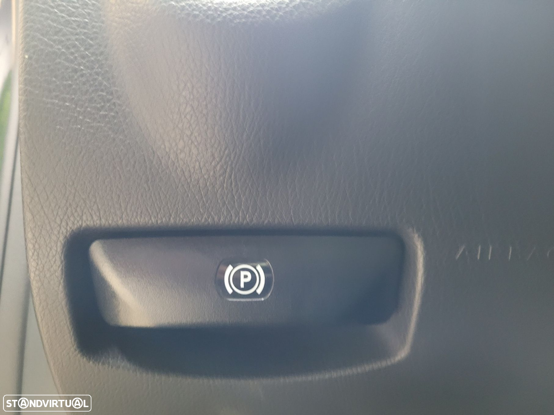 Mercedes-Benz E 300 Bluetec Hybrid Avantgarde - 41