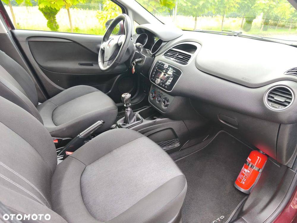 Fiat Punto 2012 - 24