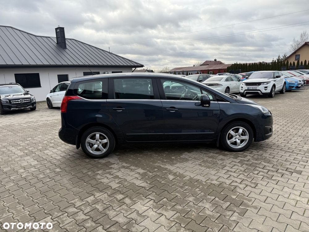 Peugeot 5008 - 11