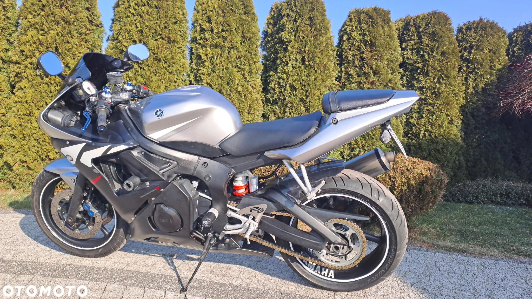 Yamaha R6 - 6