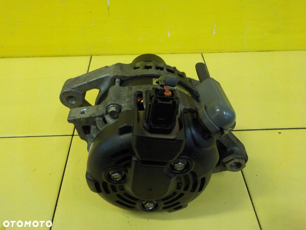 TOYOTA AYGO II 108 C1 1.0 VVTI 22r 72KM 1KR-FE alternator 27060-0Q210 - 4