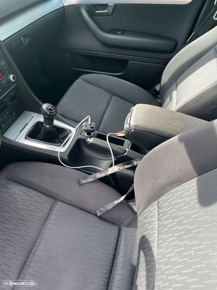 Audi A4 Avant 2.0 TDi S-line - 8