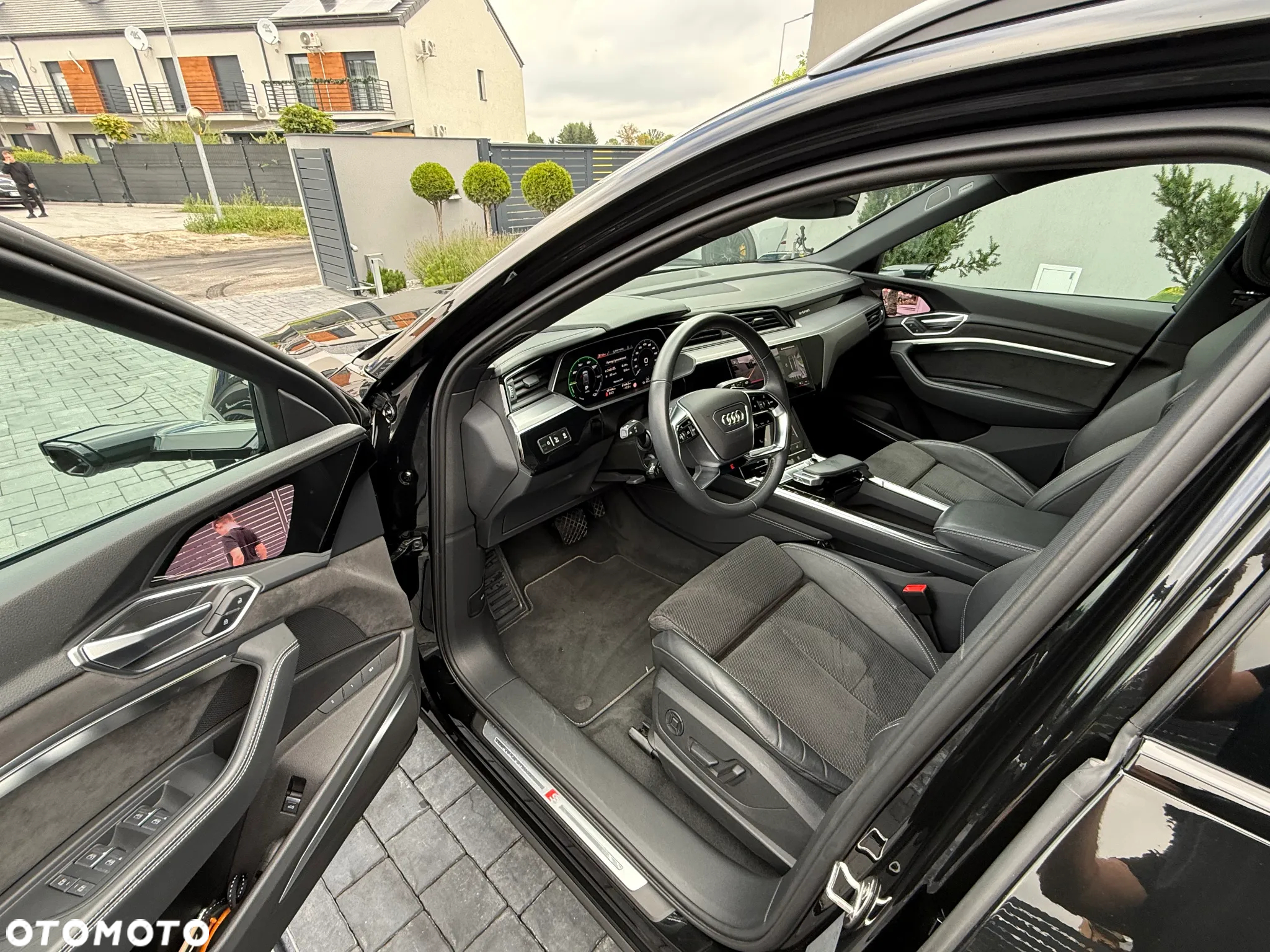 Audi e-tron 55 Quattro S Line - 6