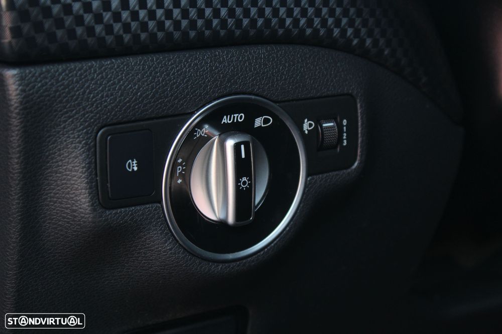Mercedes-Benz A 180 CDI (BlueEFFICIENCY) Urban - 15