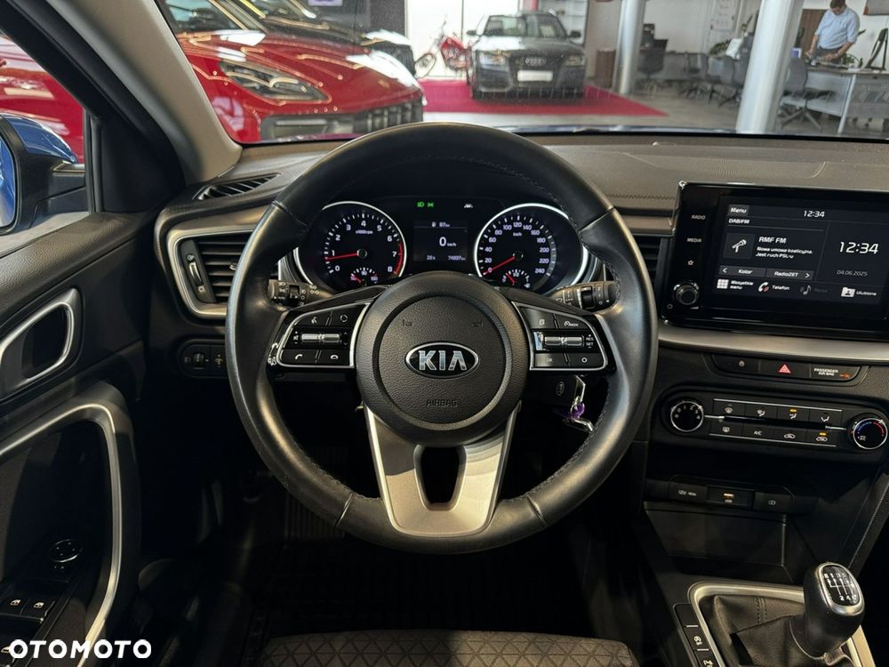 Kia XCeed - 20