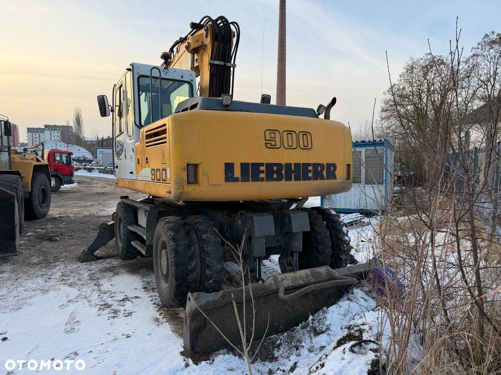 Liebherr A900C - 5