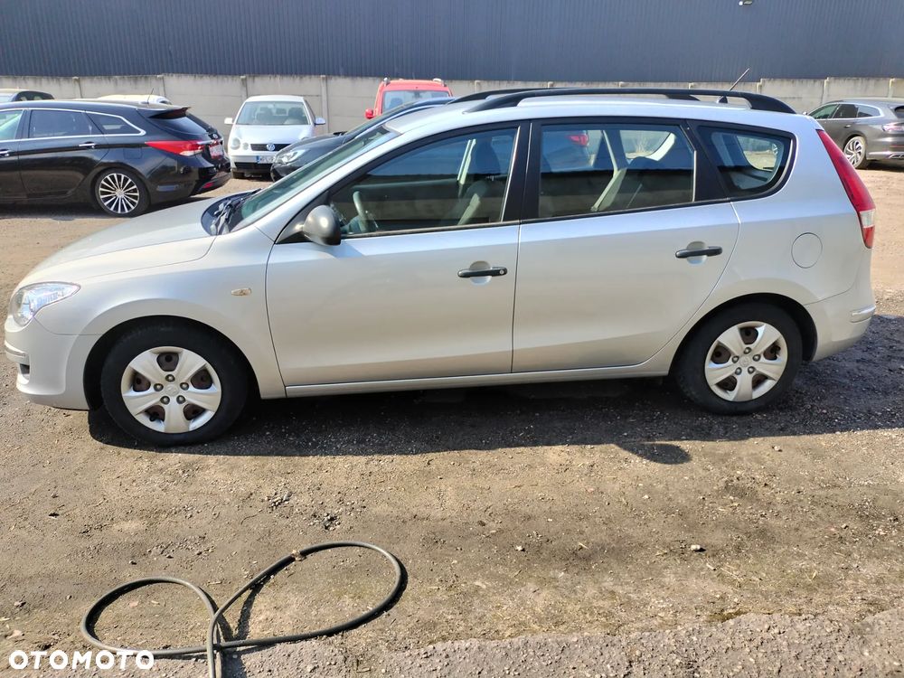 Hyundai i30 i30cw 1.4 Edition Plus - 4