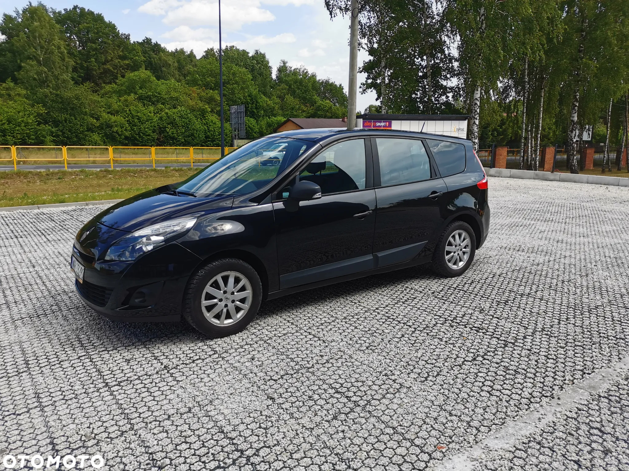 Renault Grand Scenic - 13