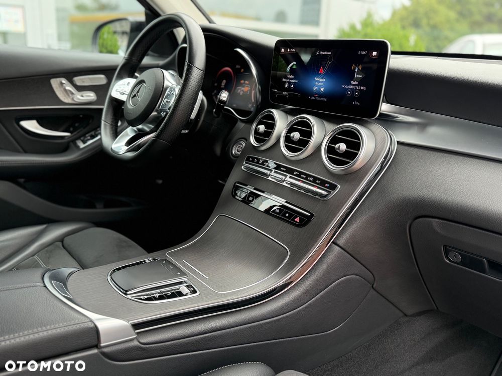 Mercedes-Benz GLC 220 d 4Matic 9G-TRONIC AMG Line Plus - 16