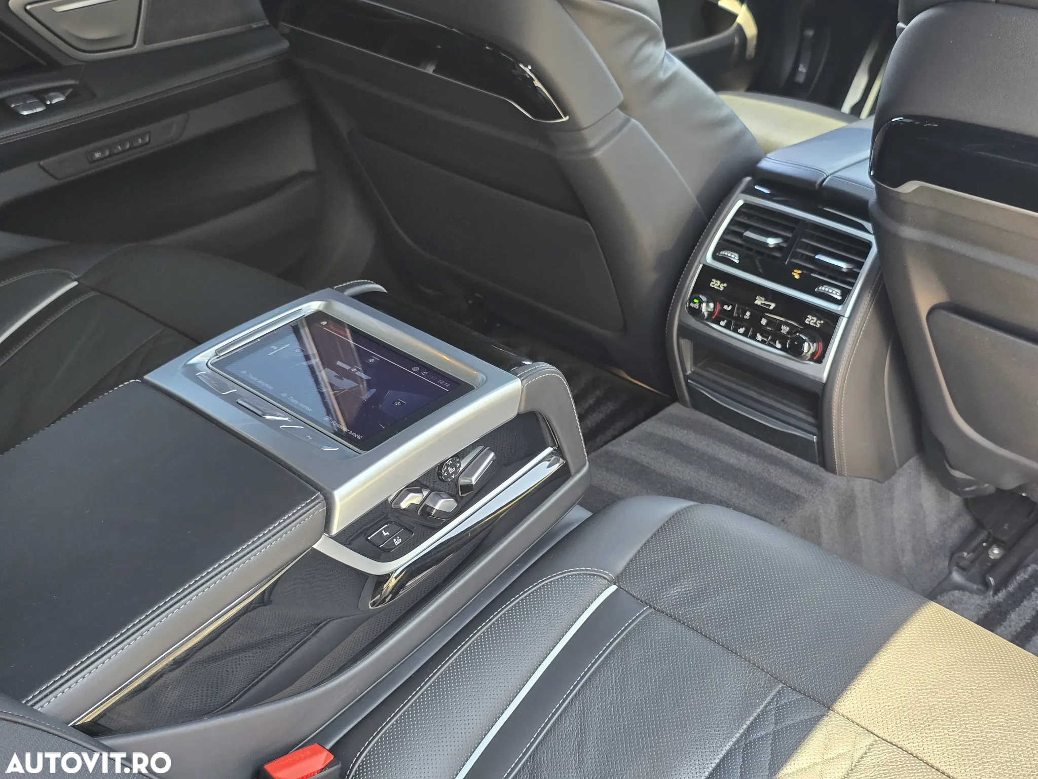 BMW Seria 7 740Ld xDrive - 8