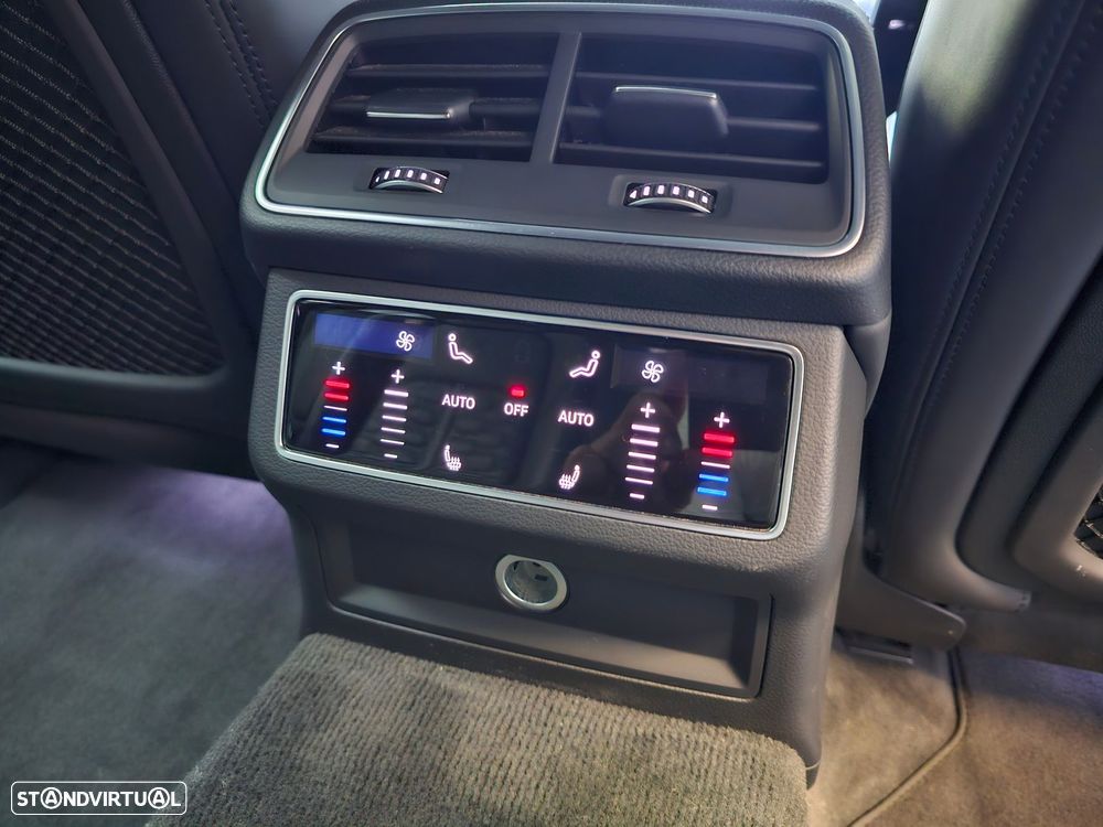 Audi RS6 Avant 4.0 TFSI quattro Tiptronic - 22