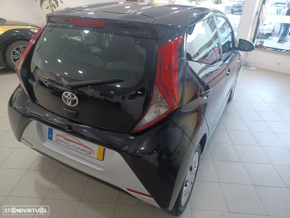 Toyota Aygo x-play club - 7