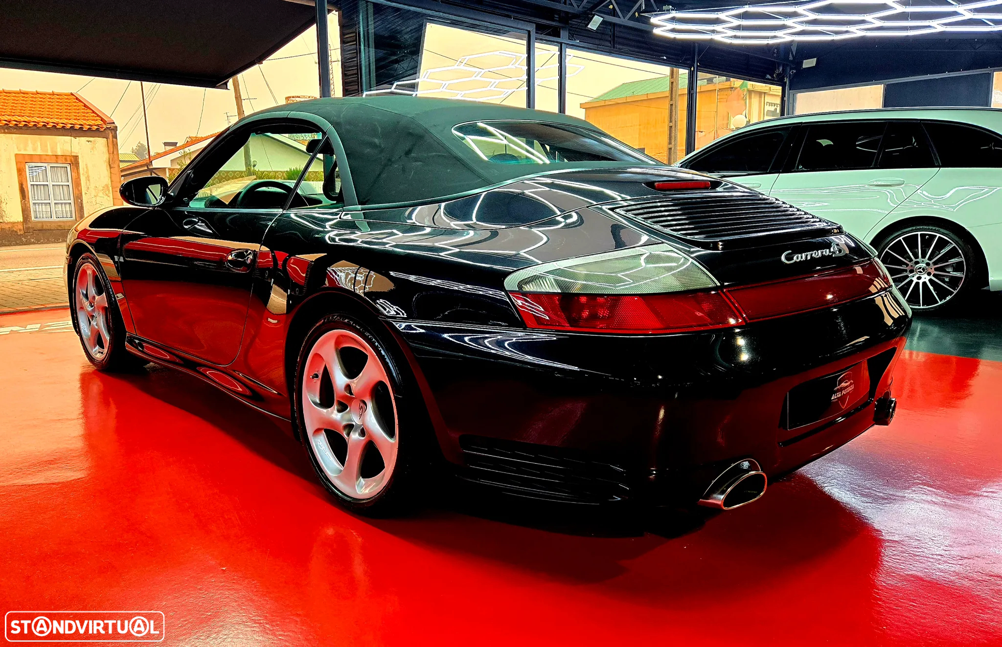 Porsche 911 (996) Carrera 4 S - 10