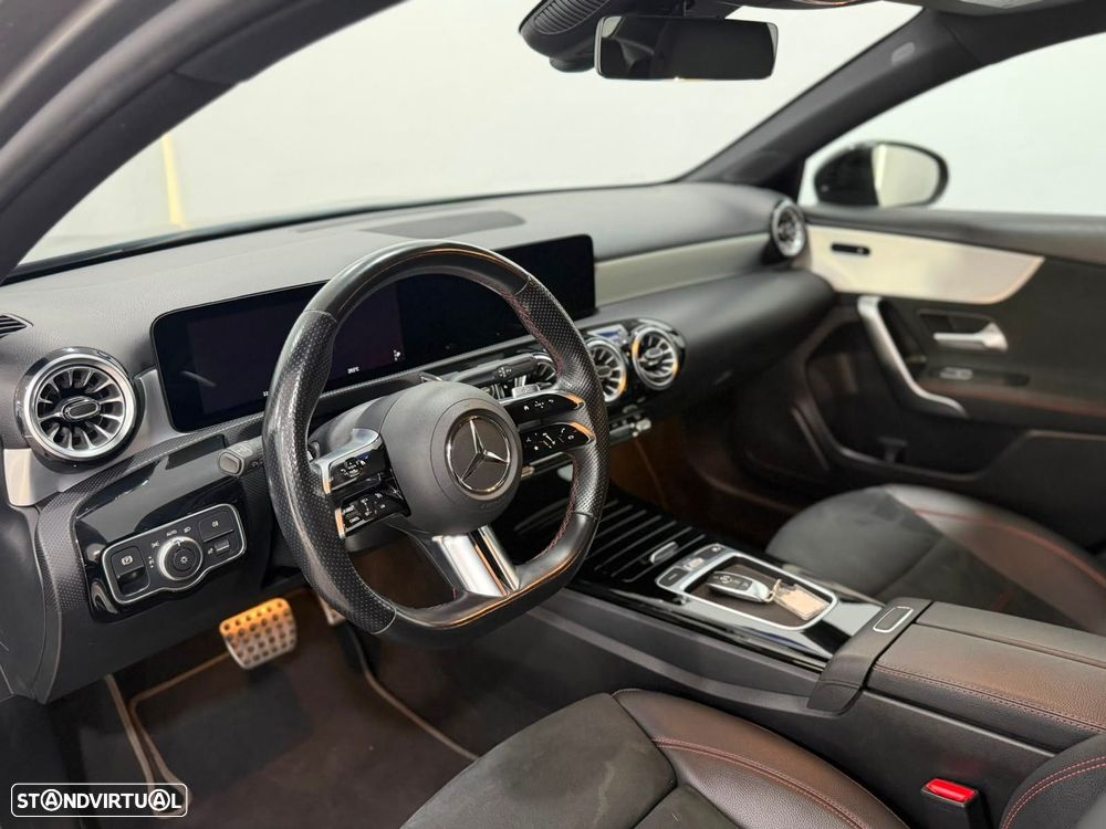 Mercedes-Benz A 250 Limousine e AMG Line - 7