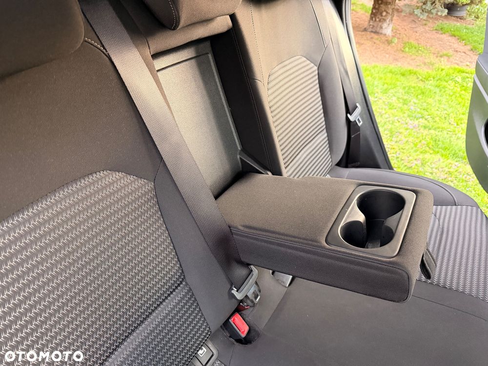 Kia Ceed 1.5 T-GDI M - 28